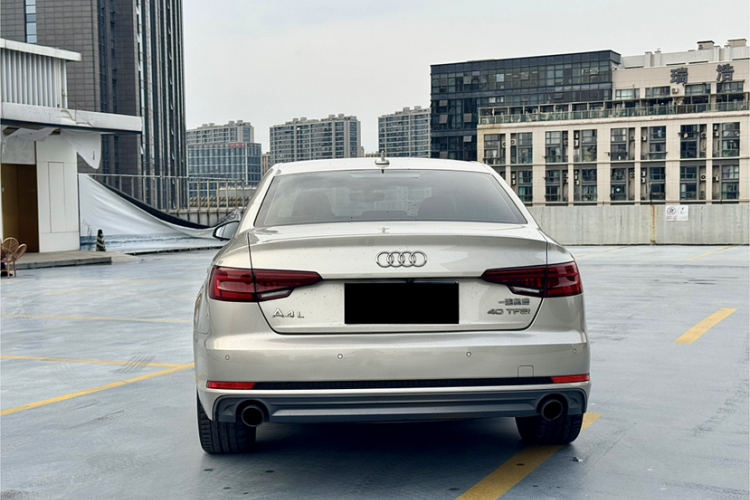 奥迪A4L 2018款 30周年年型 40 TFSI 时尚型车身外观6007