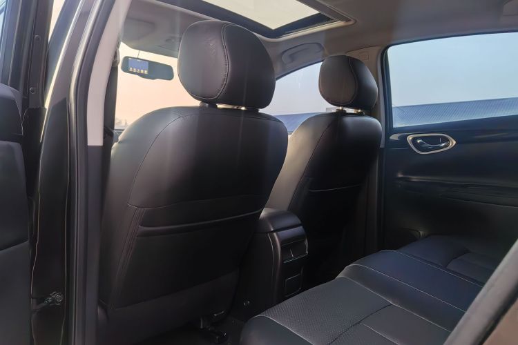 日产 轩逸 2016款 1.6XL  CVT尊享版中控内饰7006