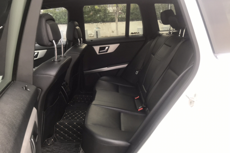 奔驰GLK级 2013款 改款 GLK 300 4MATIC 时尚型中控内饰7006