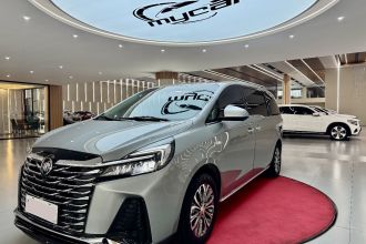 别克GL8 2023款 陆上公务舱 智慧尊贵型