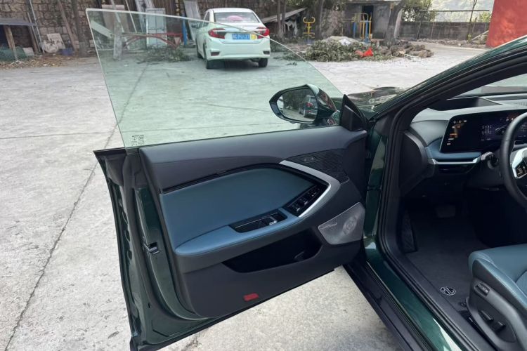 名爵 MG7 2025款 2.0T Trophy+ 超级智驾版中控内饰7003