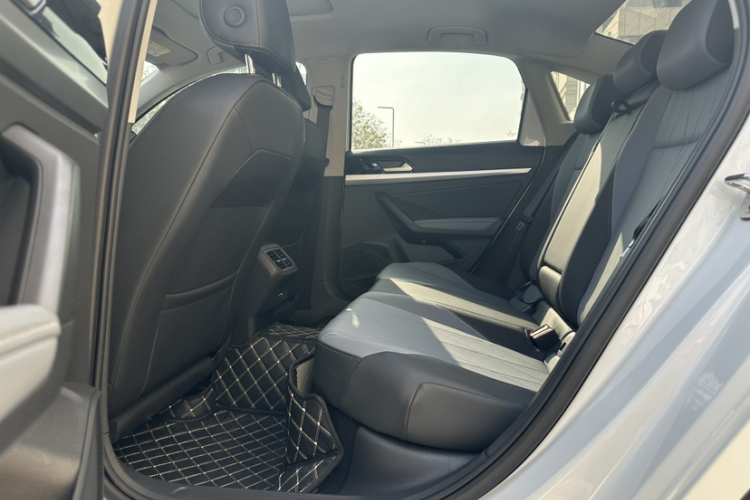 大众 朗逸 2024款 1.5L 自动五百万版中控内饰7003