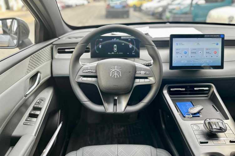 比亚迪 秦PLUS 2025款 DM-i 智驾版 55KM领先型中控内饰7003