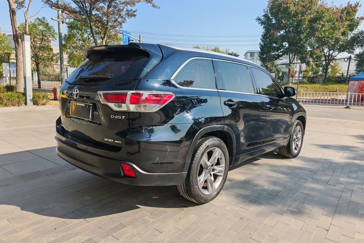 丰田 汉兰达 2017款 2.0T 四驱豪华版 7座车身外观6005