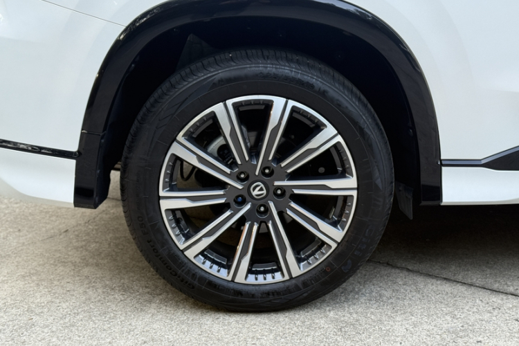 长安CS75 PLUS 2024款 第三代 冠军版 1.5T 智驾劲航型车身外观6004