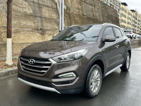 现代 途胜 2015款 1.6T 双离合两驱智能型