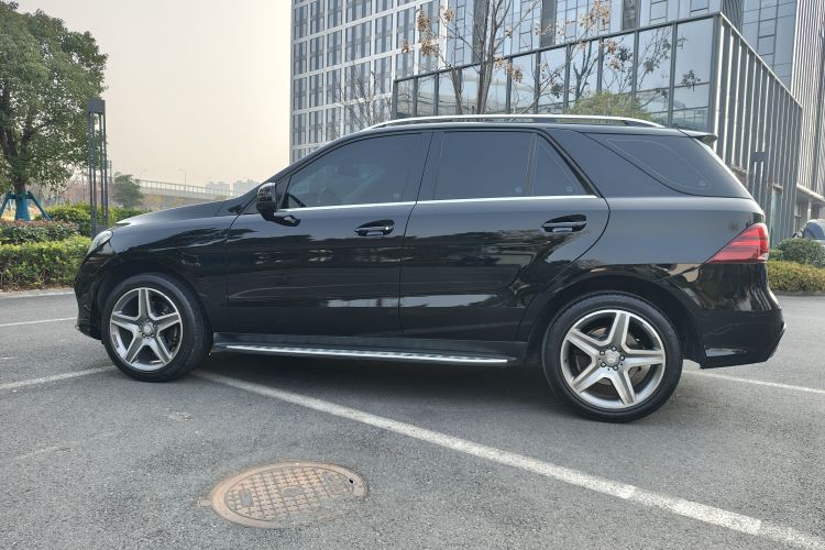 奔驰GLE 2016款 GLE 400 4MATIC车身外观6003