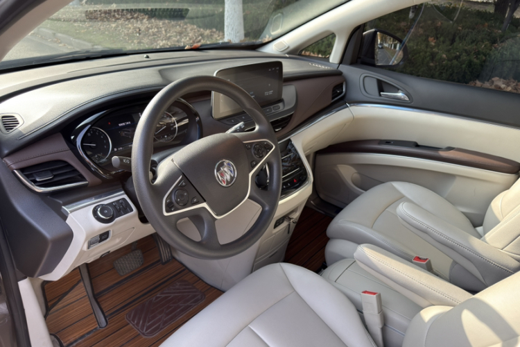 别克GL8 2023款 陆上公务舱 智享型中控内饰7003