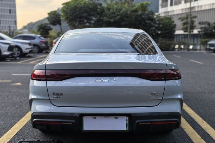 比亚迪 秦L 2024款 DM-i 120KM超越型车身外观6005