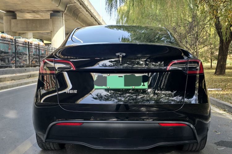 特斯拉 Model Y 2022款 改款 后轮驱动版车身外观6005