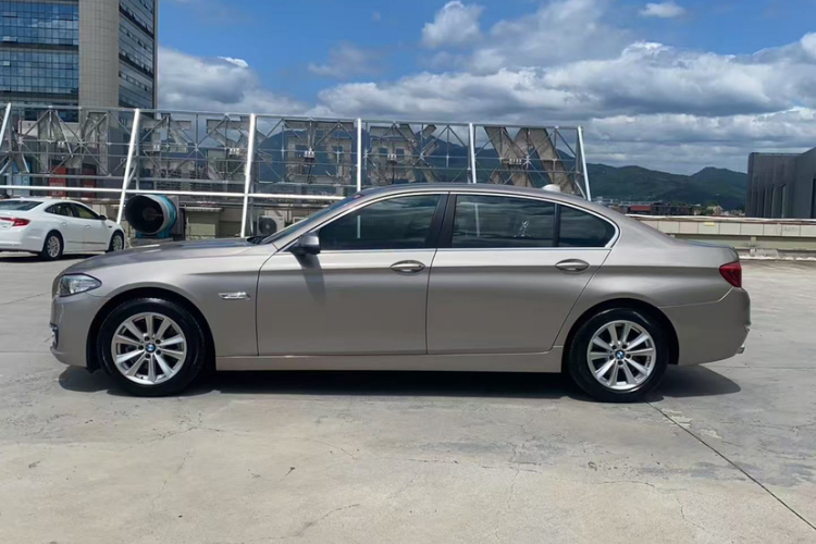 宝马5系 2014款 520Li 典雅型车身外观6004