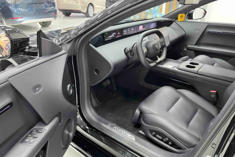 阿维塔06 2025款 Max增程版中控内饰7002