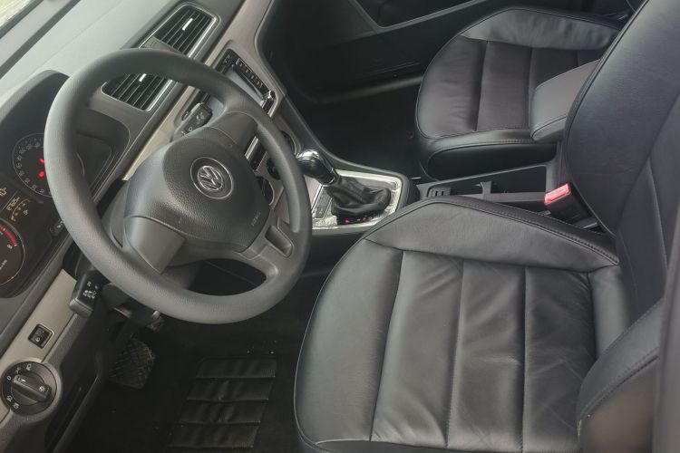 大众 朗逸 2013款 改款 1.4TSI DSG舒适版中控内饰7001