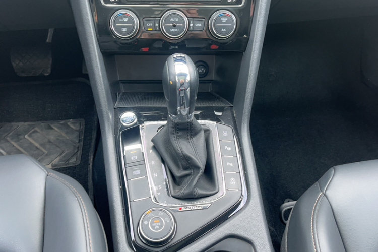 大众 途岳 2019款 330TSI 四驱旗舰版 国VI中控内饰7004