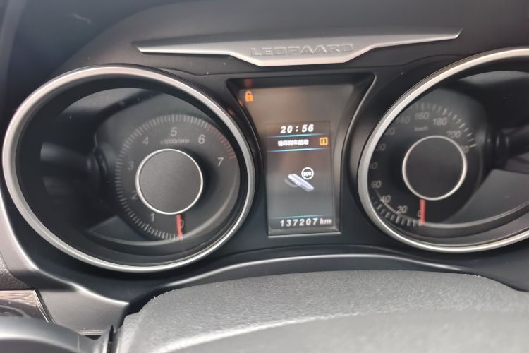 猎豹汽车 猎豹CS10 2016款 2.0T 自动领先型中控内饰15