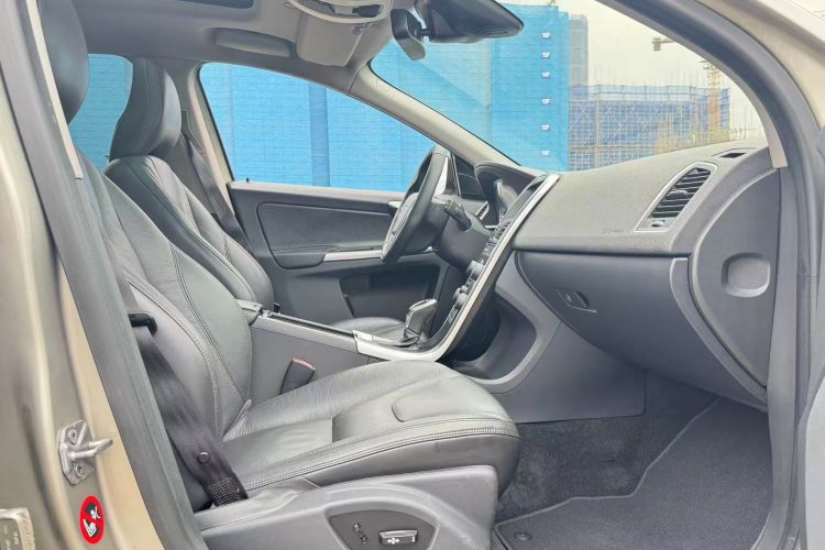 沃尔沃XC60(进口) 2014款 T5 智逸版中控内饰7002