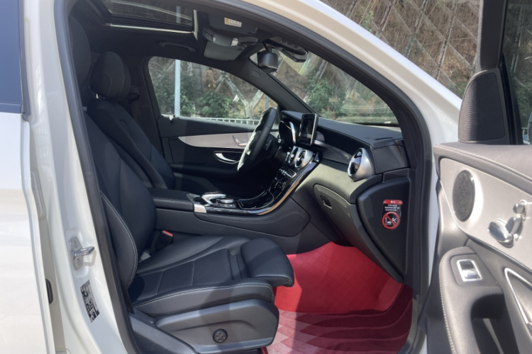 奔驰GLC轿跑  GLC 200 4MATIC 轿跑SUV局部细节41
