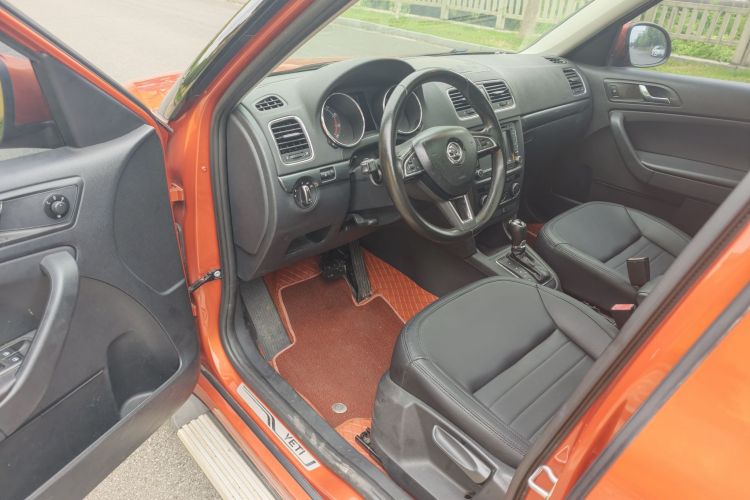 斯柯达 Yeti 2014款 1.4TSI DSG魅影版中控内饰7001