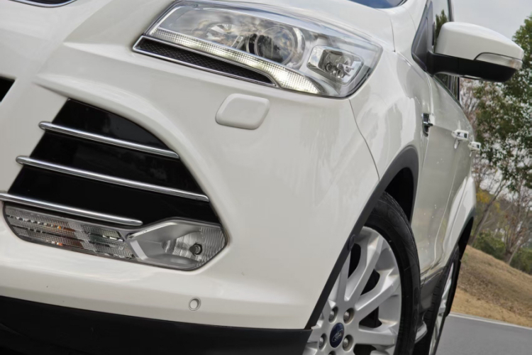 福特 翼虎 2013款 2.0L GTDi 四驱尊贵型局部细节36