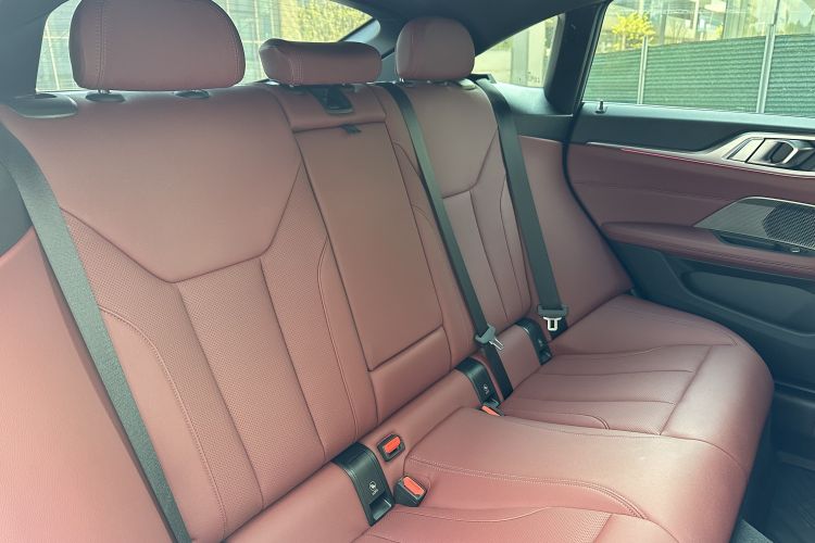 宝马4系 2023款 425i Gran Coupe M运动曜夜套装局部细节9007