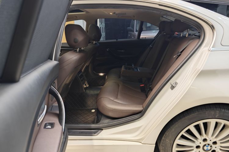 宝马3系 2018款 320Li 时尚型车身外观6012