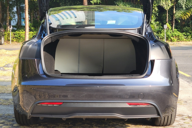 特斯拉 Model 3 2023款 后轮驱动版局部细节23