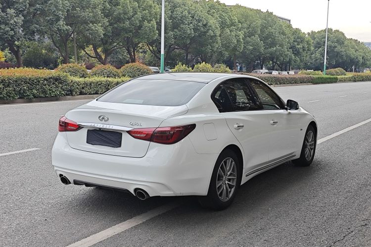 英菲尼迪Q50L 2018款 2.0T 舒适版 国VI车身外观6009