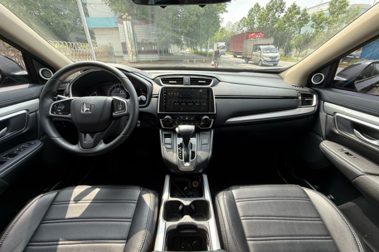 本田CR-V 2019款 240TURBO CVT两驱舒适版 国V中控内饰7001