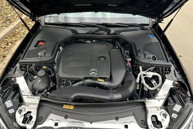 奔驰E级 2022款 改款 E 260 L 运动型局部细节24