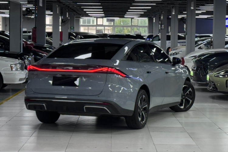 吉利银河 银河L6 2023款 60km PLUS车身外观6003