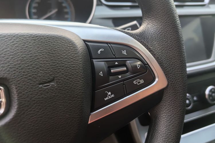 吉利汽车 帝豪 2021款 UP 1.5L 手动舒适型中控内饰7006