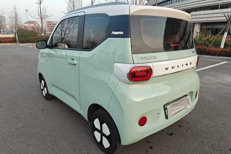 五菱汽车 宏光MINIEV 2024款 第三代 215km 进阶版车身外观6001