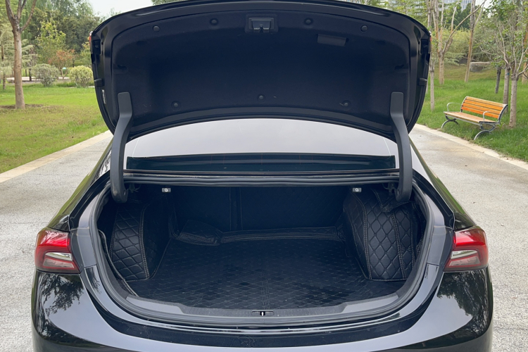 别克 君越 2019款 28T 豪华型局部细节23