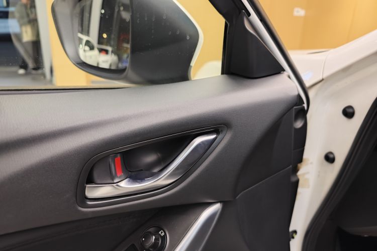 马自达 阿特兹 2015款 2.0L 蓝天尊贵版中控内饰7003