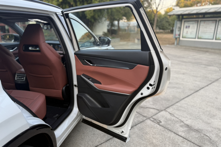 长安CS75 PLUS 2024款 第三代 冠军版 1.5T 智驾劲航型中控内饰7004