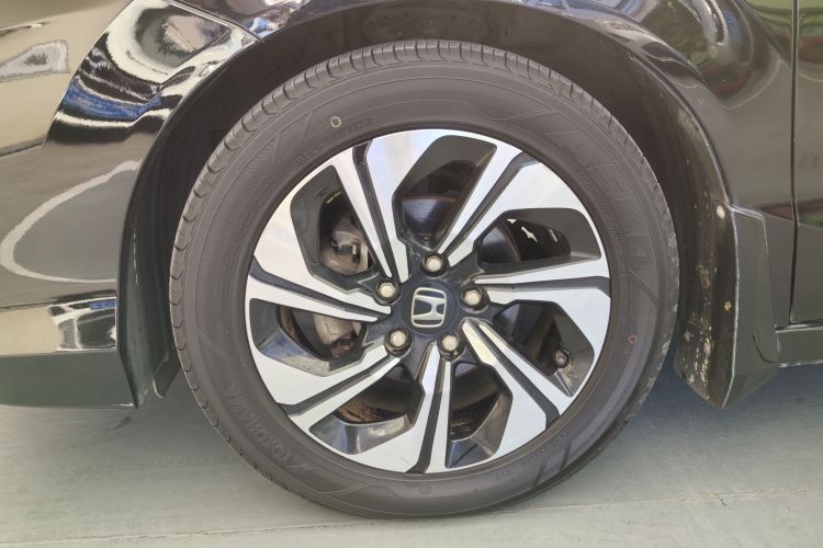 本田 凌派 2016款 1.8L 手动豪华版车身外观6004