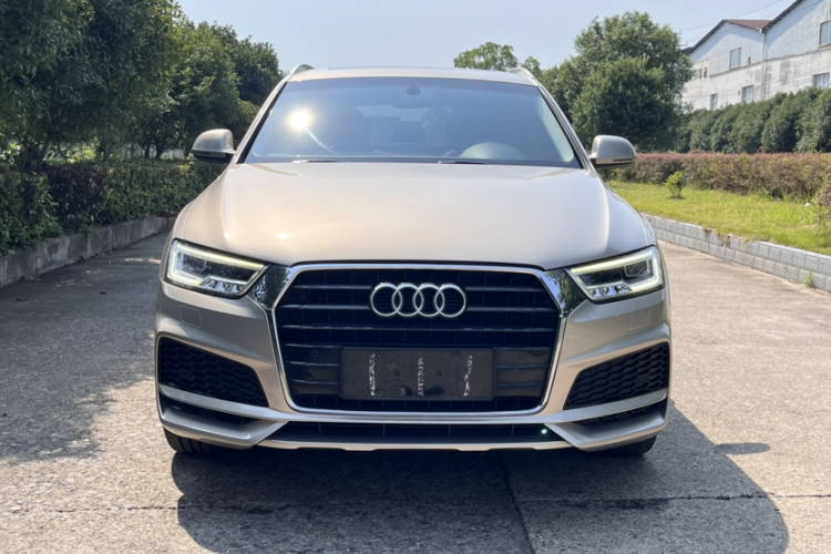 奥迪Q3 2018款 30 TFSI 时尚型典藏版车身外观6003