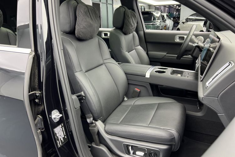 理想汽车 理想L9 2024款 Ultra局部细节41