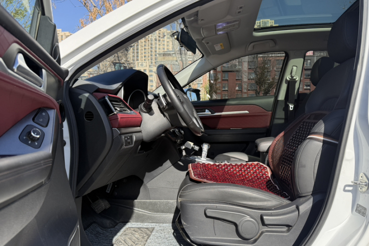 哈弗H6 Coupe 2020款 智联版 1.5T 自动两驱精英型局部细节41