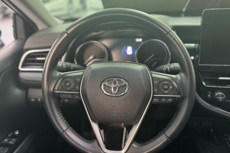 丰田 凯美瑞 2021款 2.0G 豪华版中控内饰7005