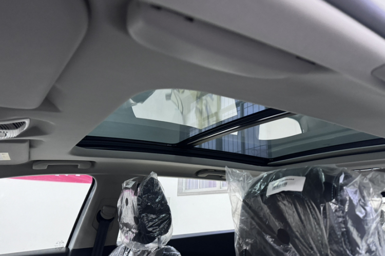 标致5008 2021款 360THP 5座实力版中控内饰7003