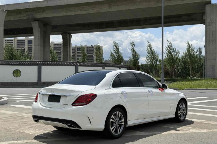 奔驰C级 2017款 改款 C 200 L 运动版车身外观6004