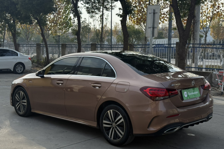 奔驰A级 2020款 A 180 L 运动轿车车身外观6002