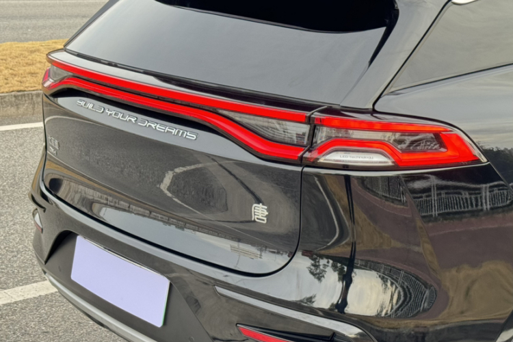 比亚迪 唐新能源 2021款 DM-i 112KM 尊贵型局部细节9001