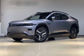 长安启源E07 2025款 纯电 四驱 90kWh Ultra高性能版