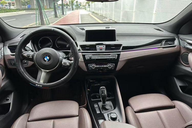 宝马X2 2020款 sDrive25i 领先型M越野套装中控内饰7007