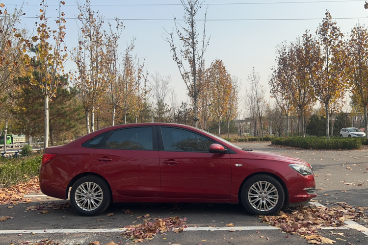 别克 英朗 2016款 15N 自动精英型车身外观6003