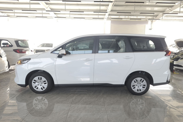 上汽大通MAXUS 大通G50 2024款 PLUS 1.5T 幸福推荐自动荣耀版车身外观6002