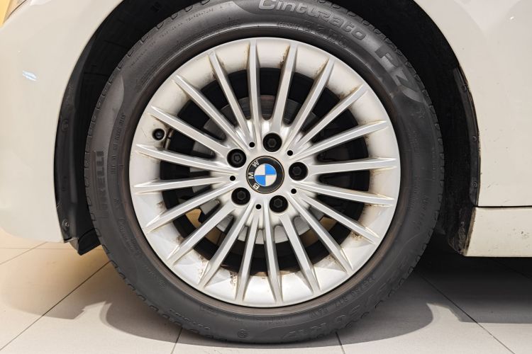 宝马3系 2015款 320Li 超悦版豪华设计套装车身外观6002