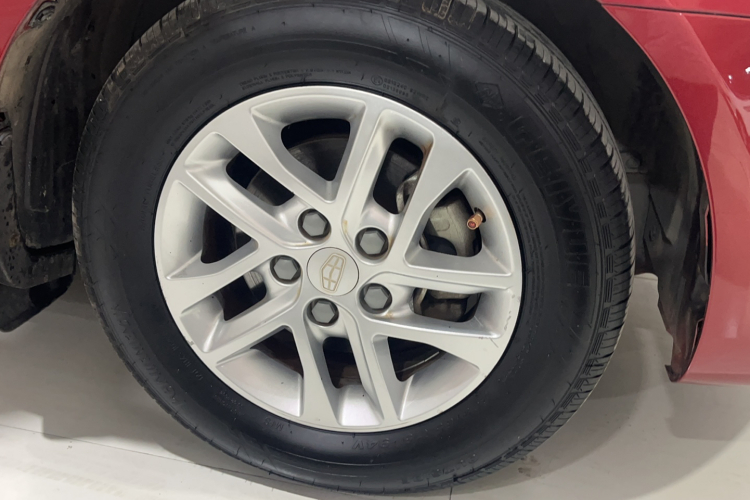 吉利汽车 帝豪 2016款 三厢 1.5L CVT豪华型车身外观6007